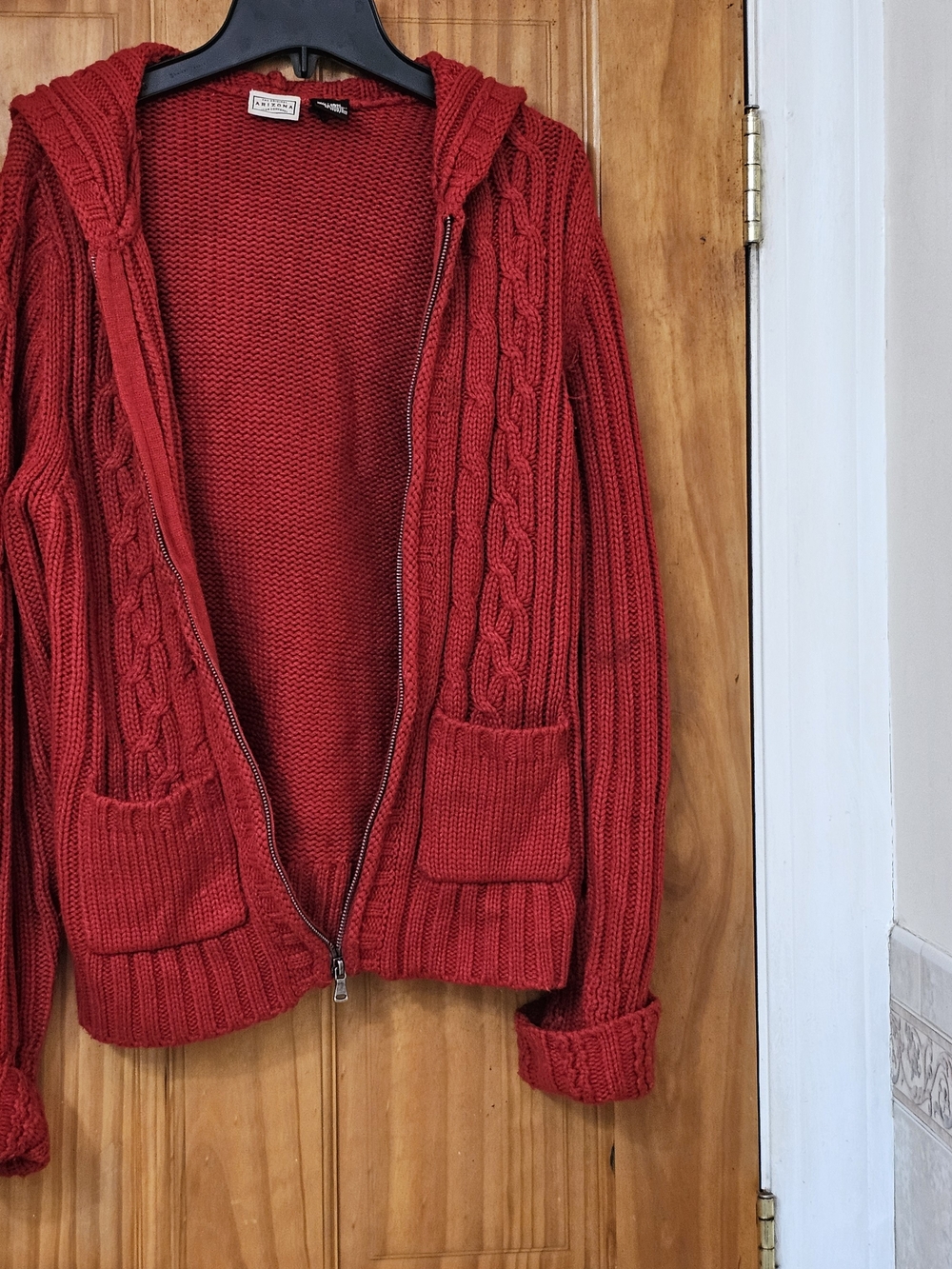Arizona XL Red Cable Knit Hooded Women's  Cardigan Sweater With Front  Pockets